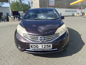Nissan Note 1.2 Petrol 2014 Maroon