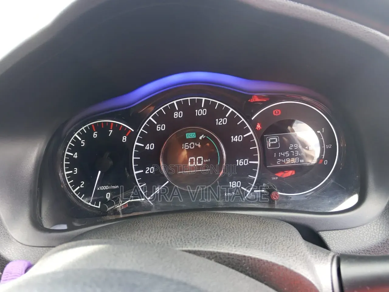 Nissan Note 1.2 Petrol 2014 Maroon