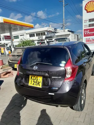 Nissan Note 1.2 Petrol 2014 Maroon