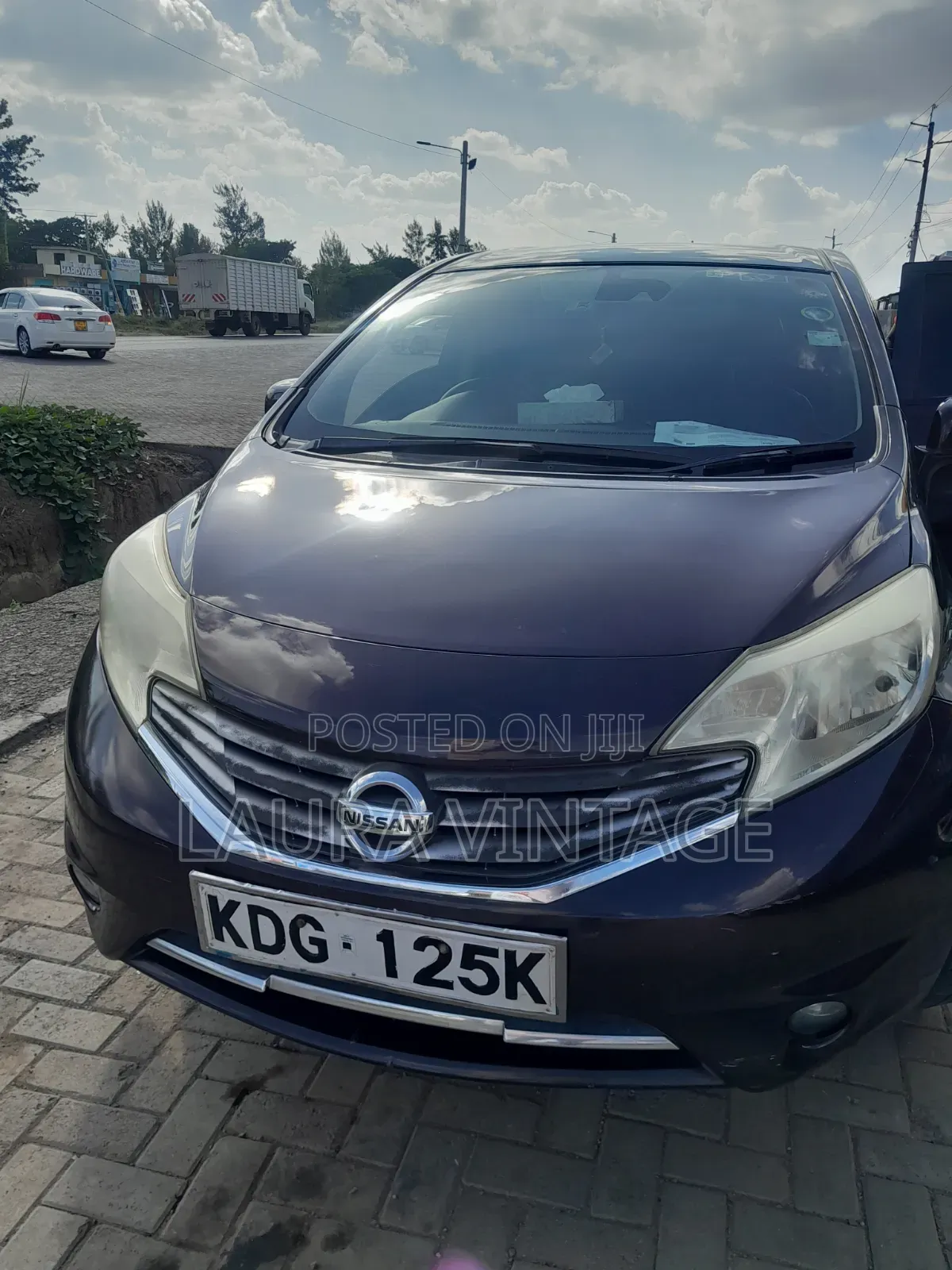 Nissan Note 1.2 Petrol 2014 Maroon