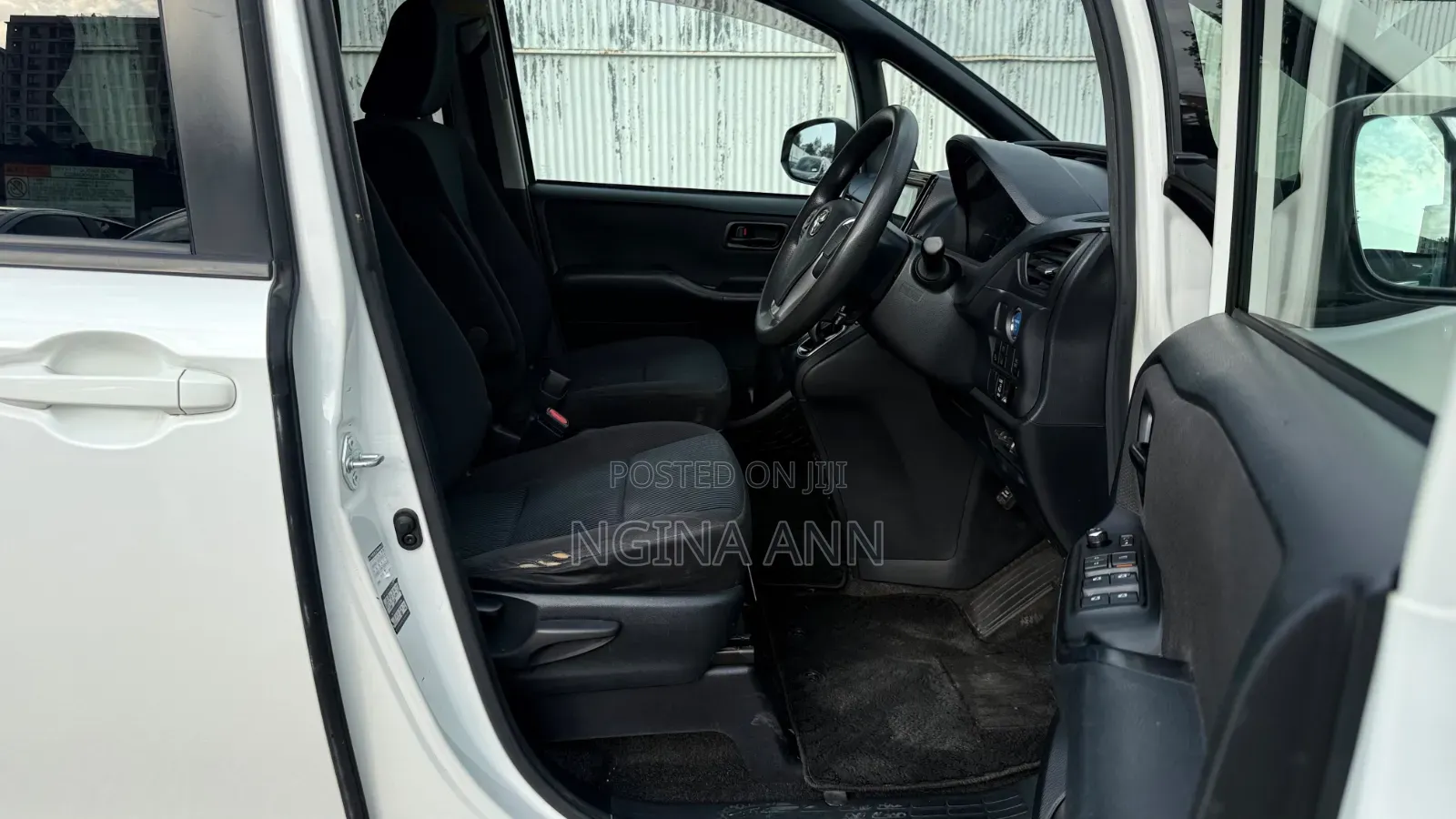 Toyota Voxy 2019 White