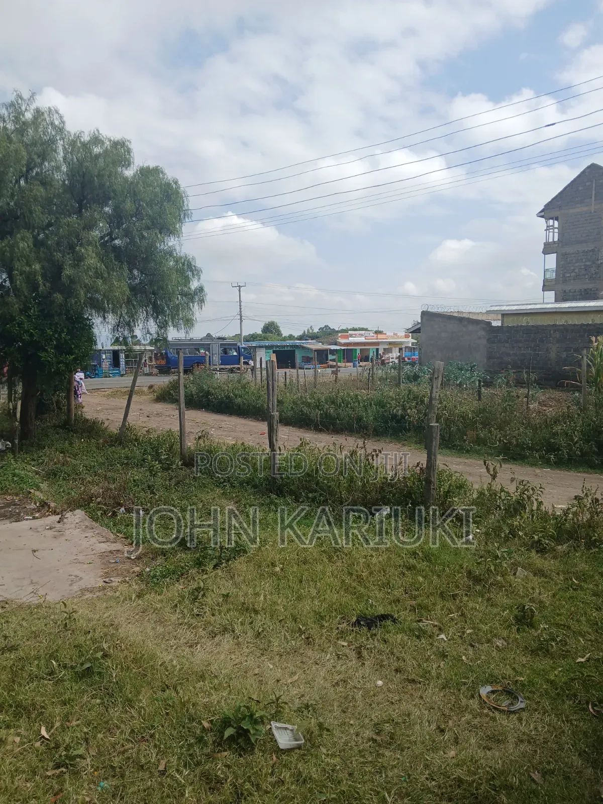 50x100 Plot in Naivasha Kinamba Touching the Tarmac Good for Develop