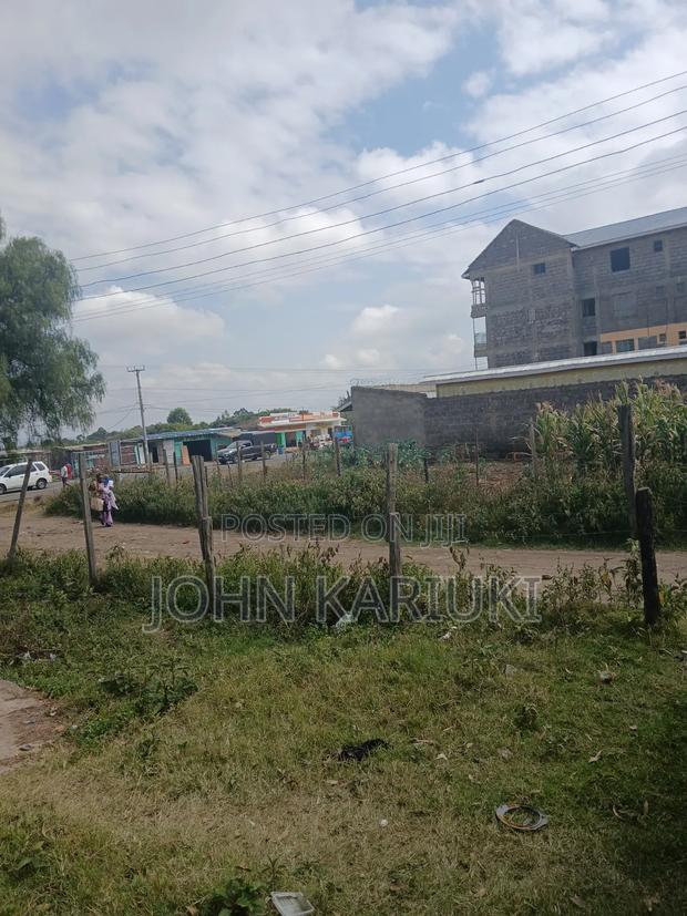 50x100 Plot in Naivasha Kinamba Touching the Tarmac Good for Develop - thumbnail 3