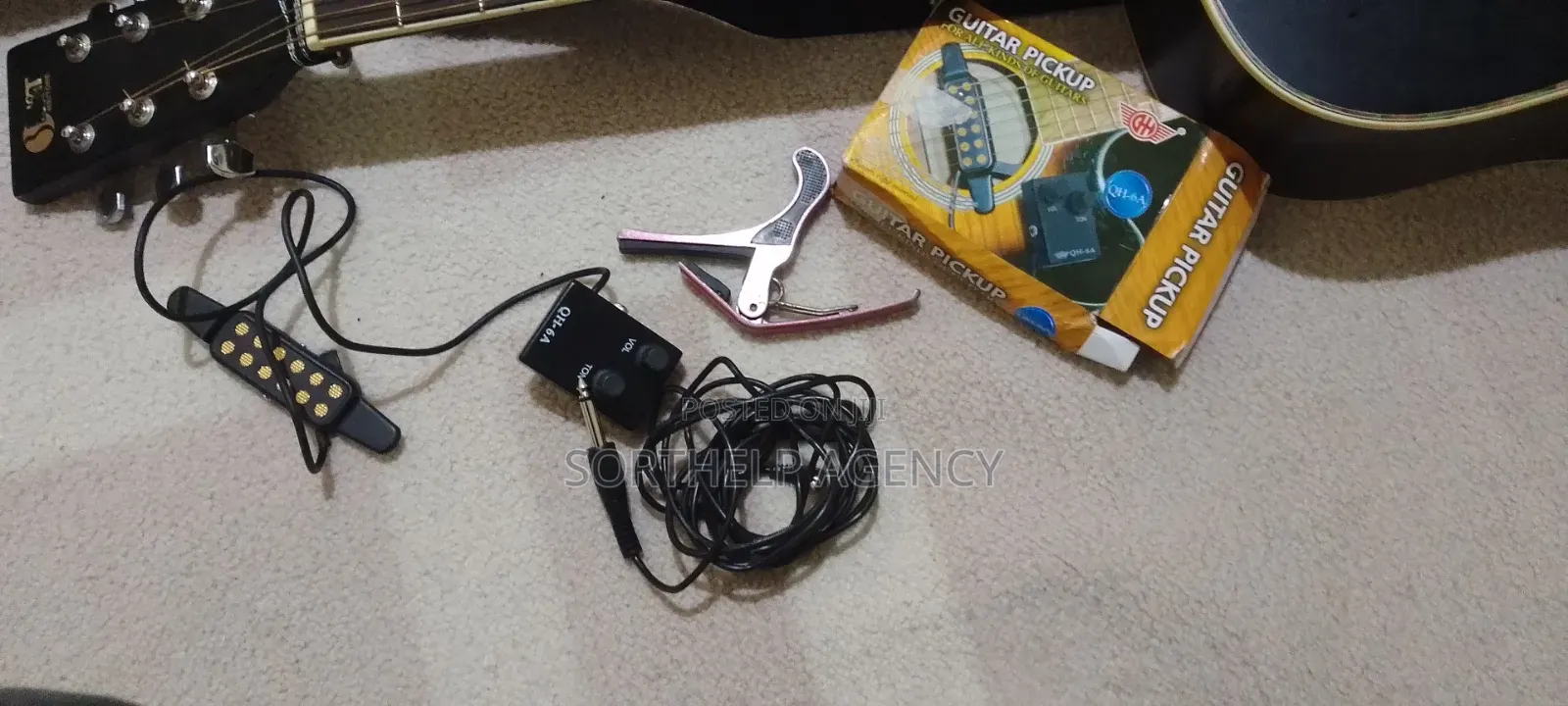 Meitone Size 40 Acoustic Guitar + Free Bag, Capo New Pickup