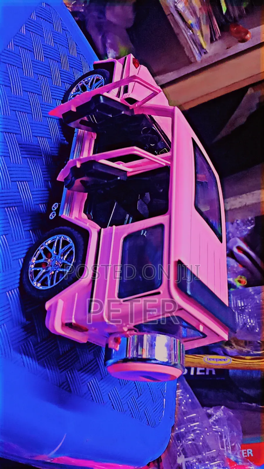 Mercedes-Benz G63 AMG Die-Cast Toy Car – Doors Open, Premium Model