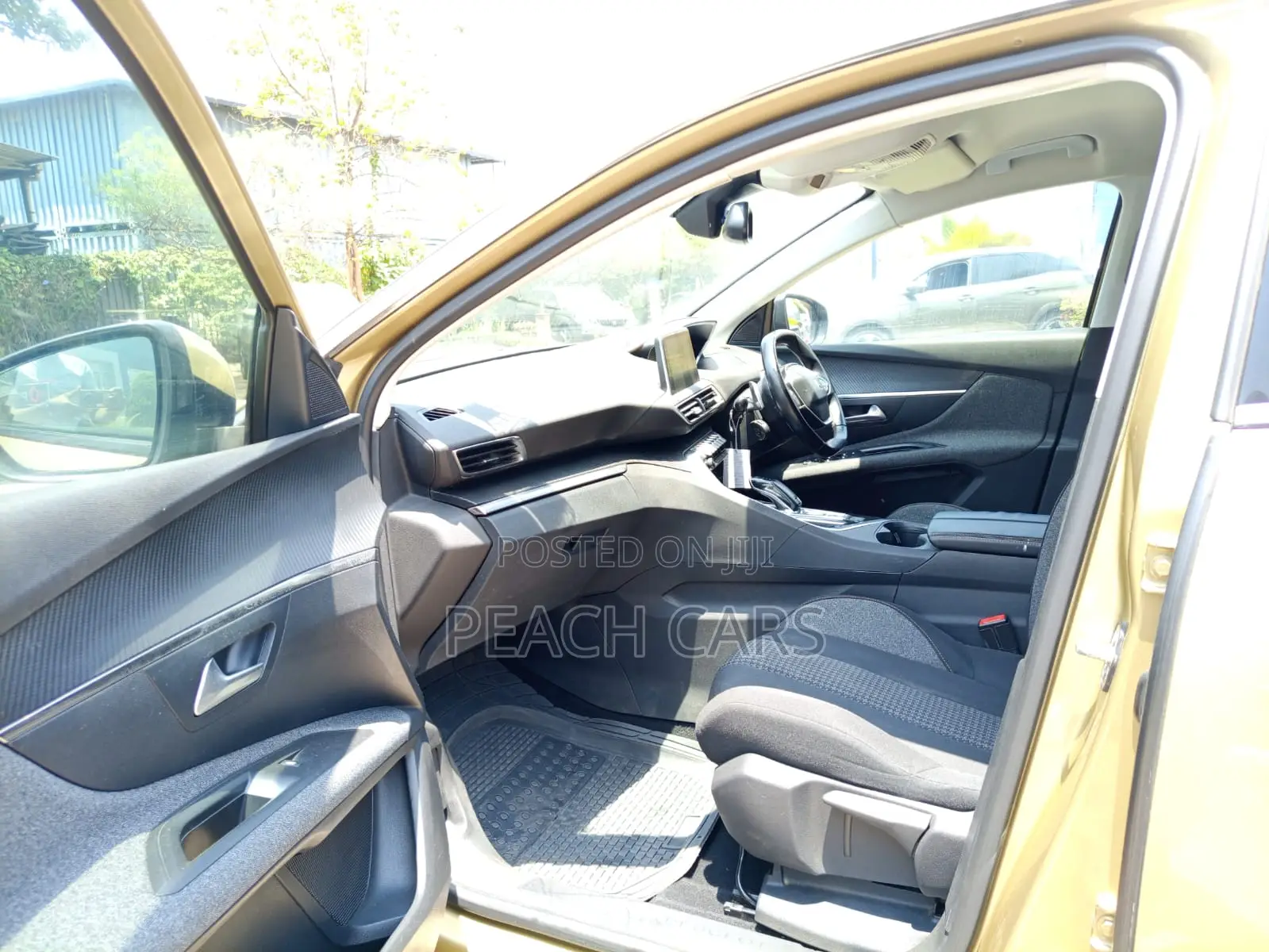 Peugeot 3008 2018 Gold