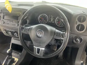 Volkswagen Tiguan 2013 Black