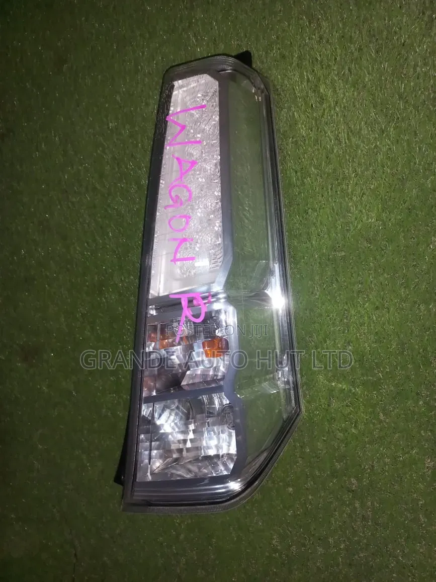 Suzuki Wagon R Taillights Clear/Red