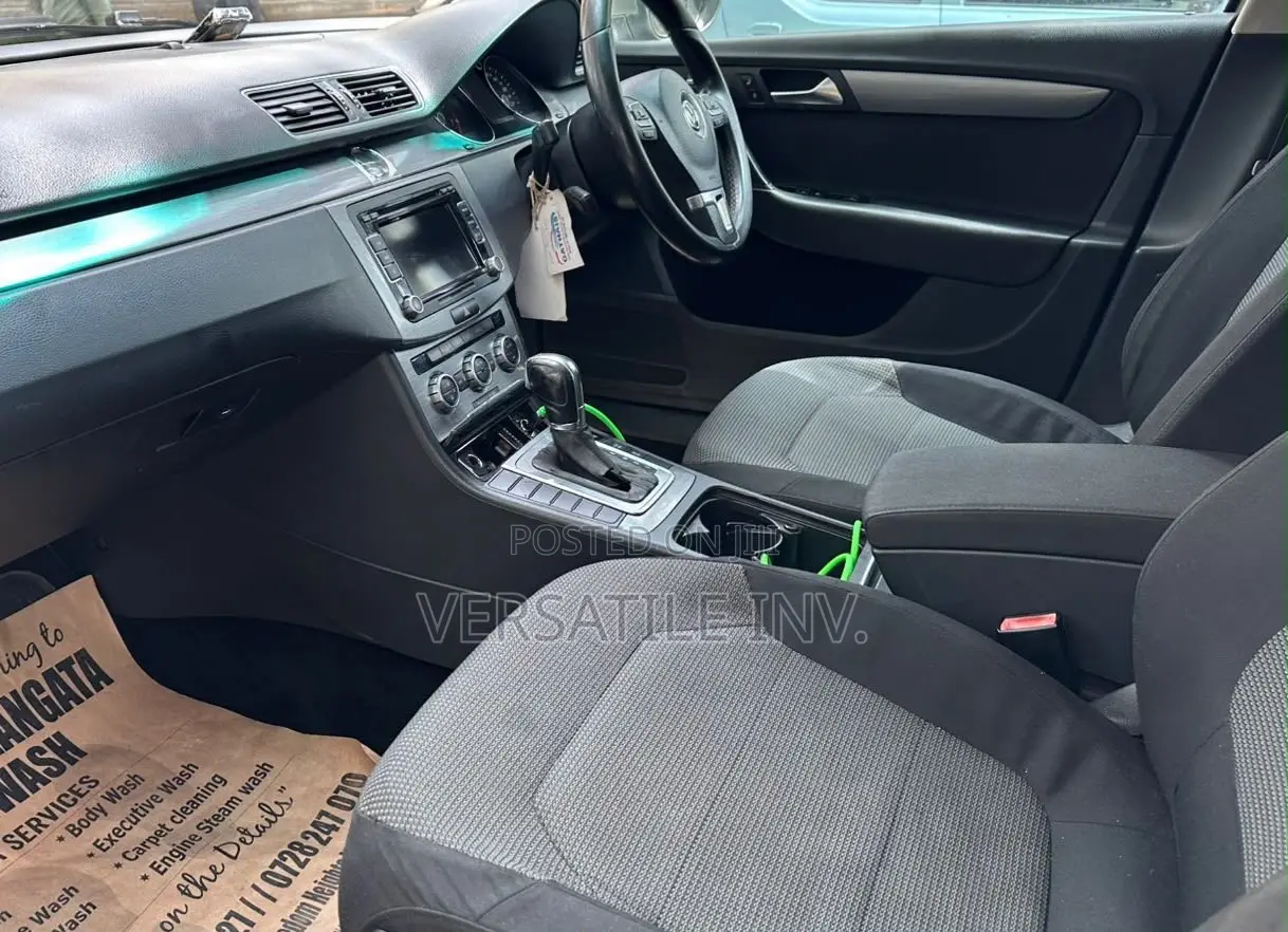 Volkswagen Passat S 4dr Sedan (1.8L 4cyl 6A) 2014 Silver