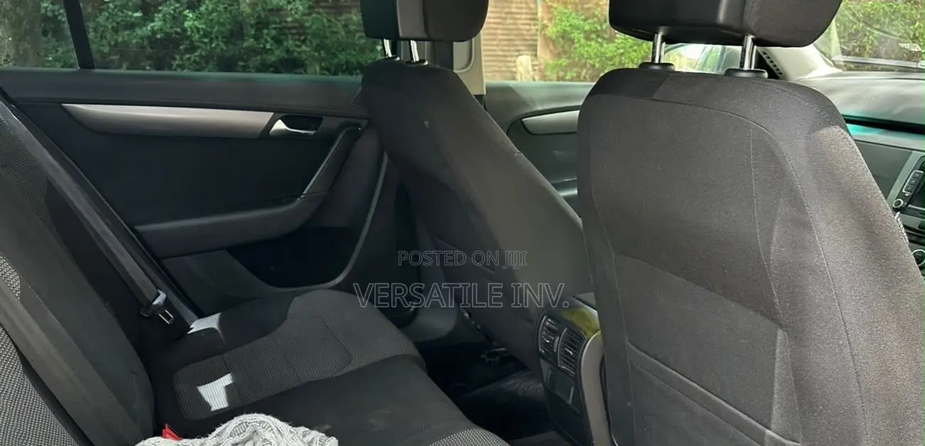 Volkswagen Passat S 4dr Sedan (1.8L 4cyl 6A) 2014 Silver