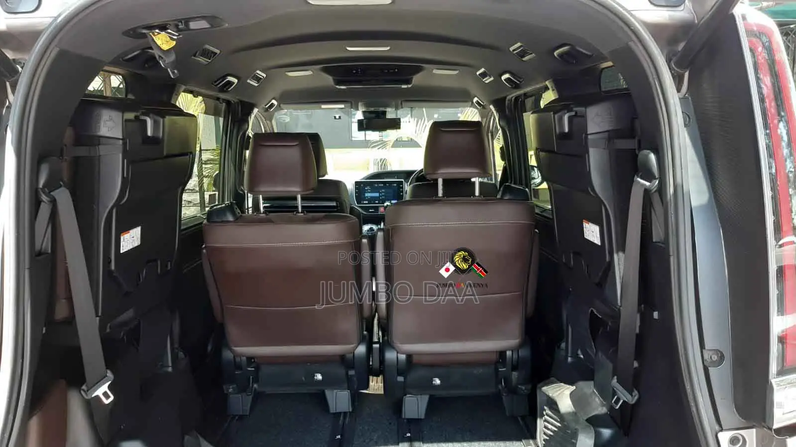 Toyota Esquire 2.0 AWD (7 seater) 2019 Silver