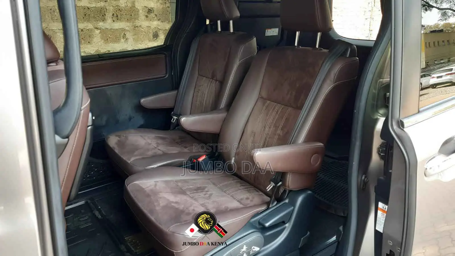 Toyota Esquire 2.0 AWD (7 seater) 2019 Silver