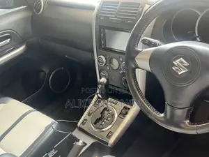 Suzuki Escudo 2012 Blue