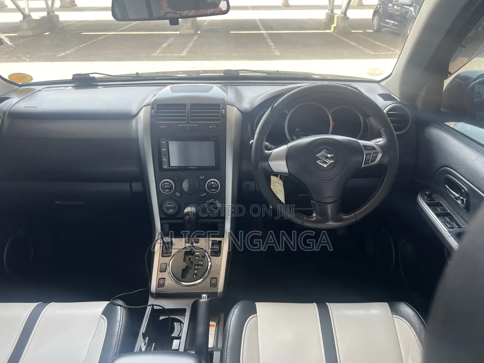 Suzuki Escudo 2012 Blue