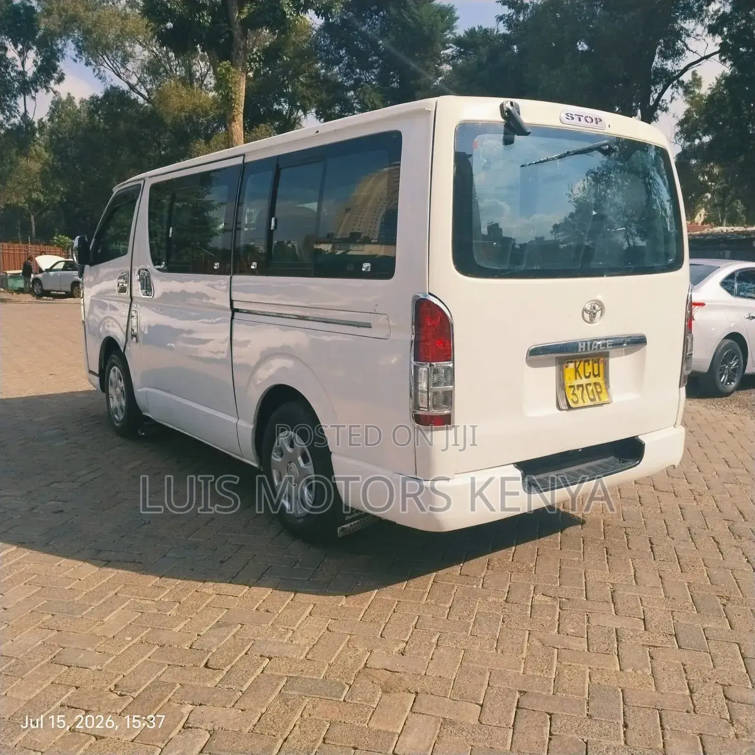 Toyota HiAce 2012 White