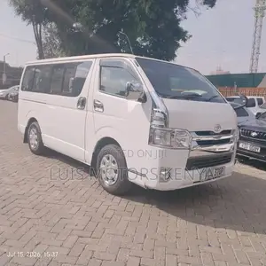 Toyota HiAce 2012 White
