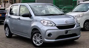Toyota Passo 2019 Silver