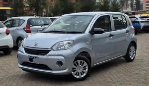 Toyota Passo 2019 Silver