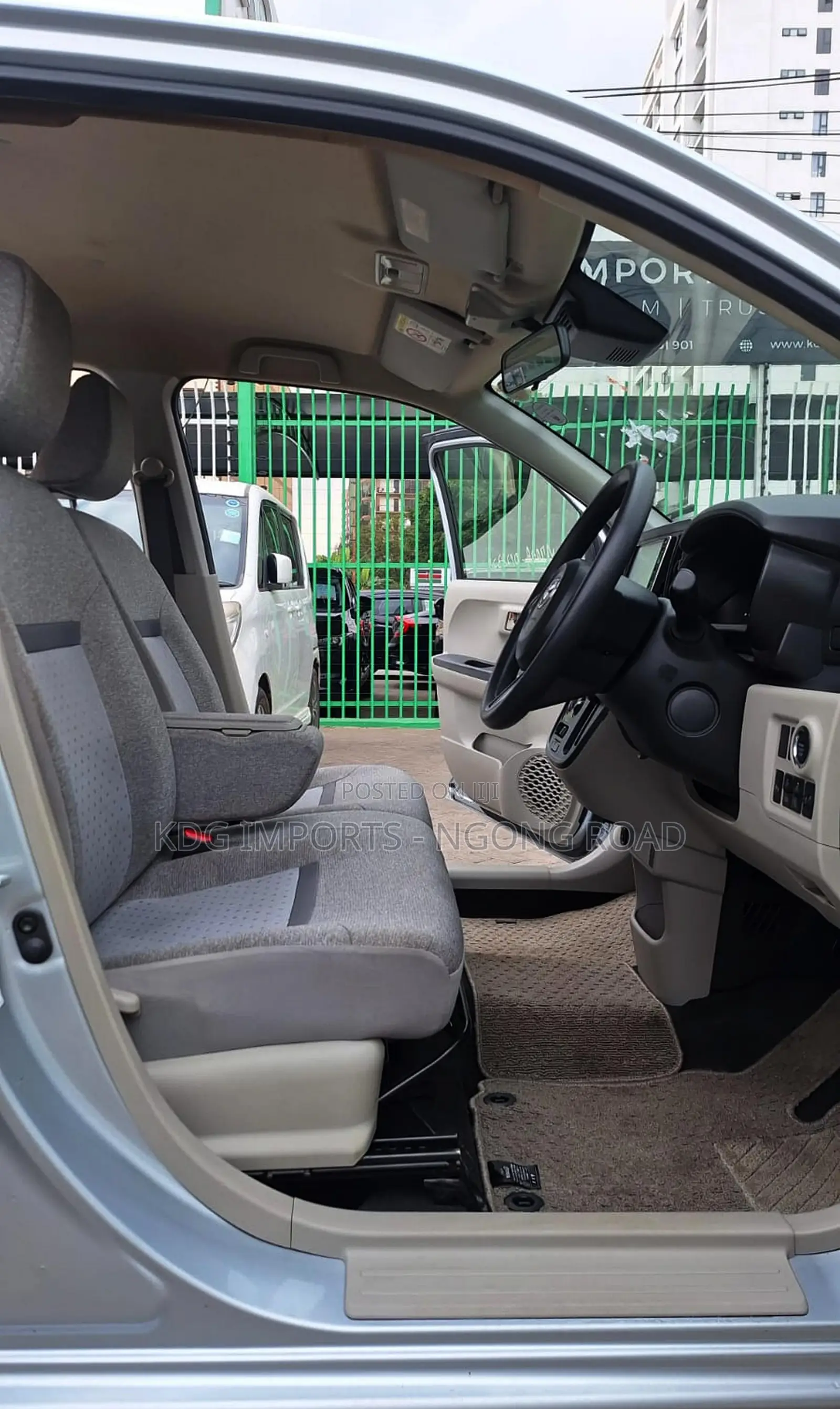 Toyota Passo 2019 Silver