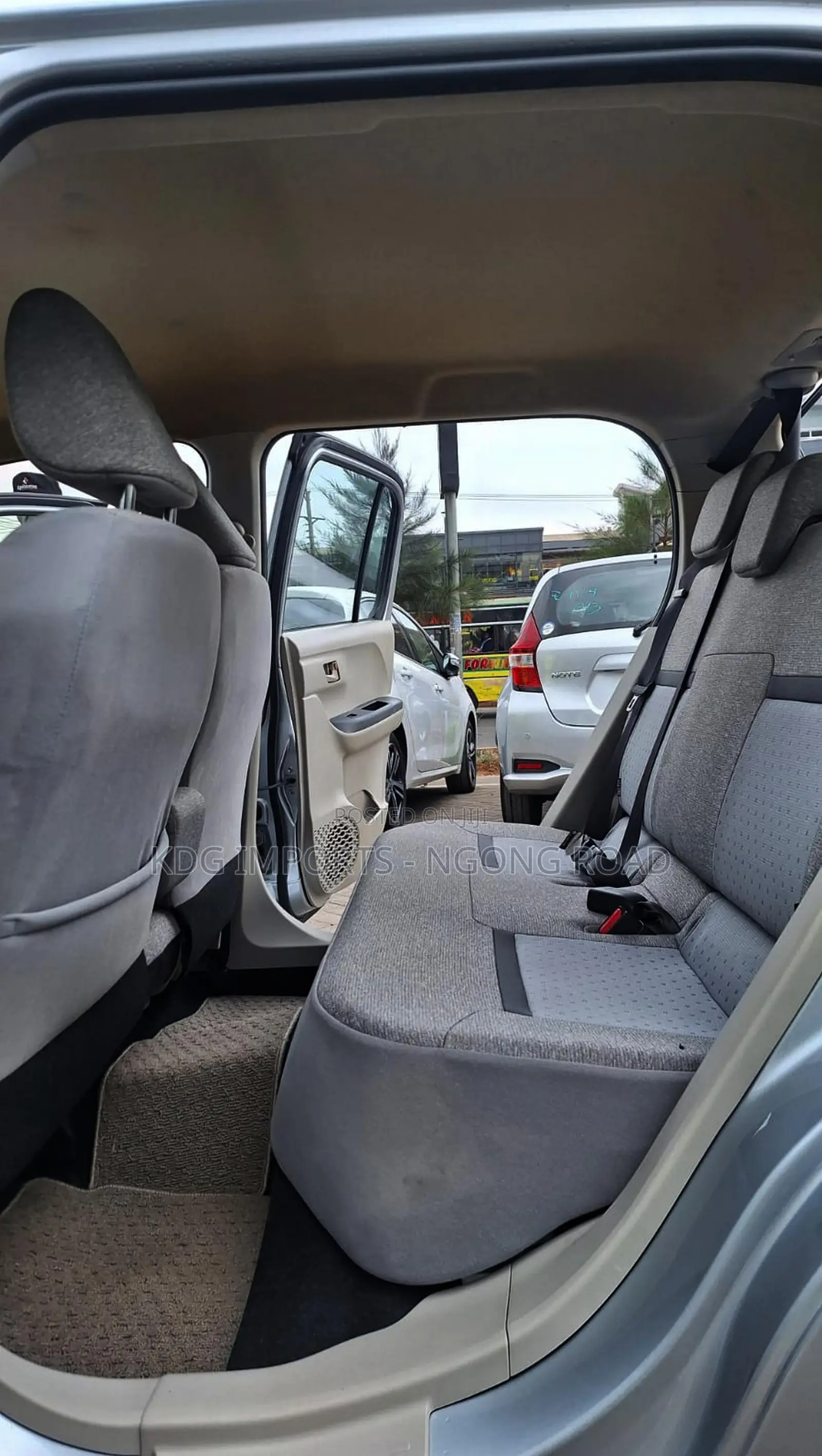Toyota Passo 2019 Silver
