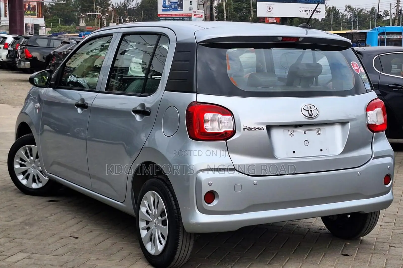 Toyota Passo 2019 Silver
