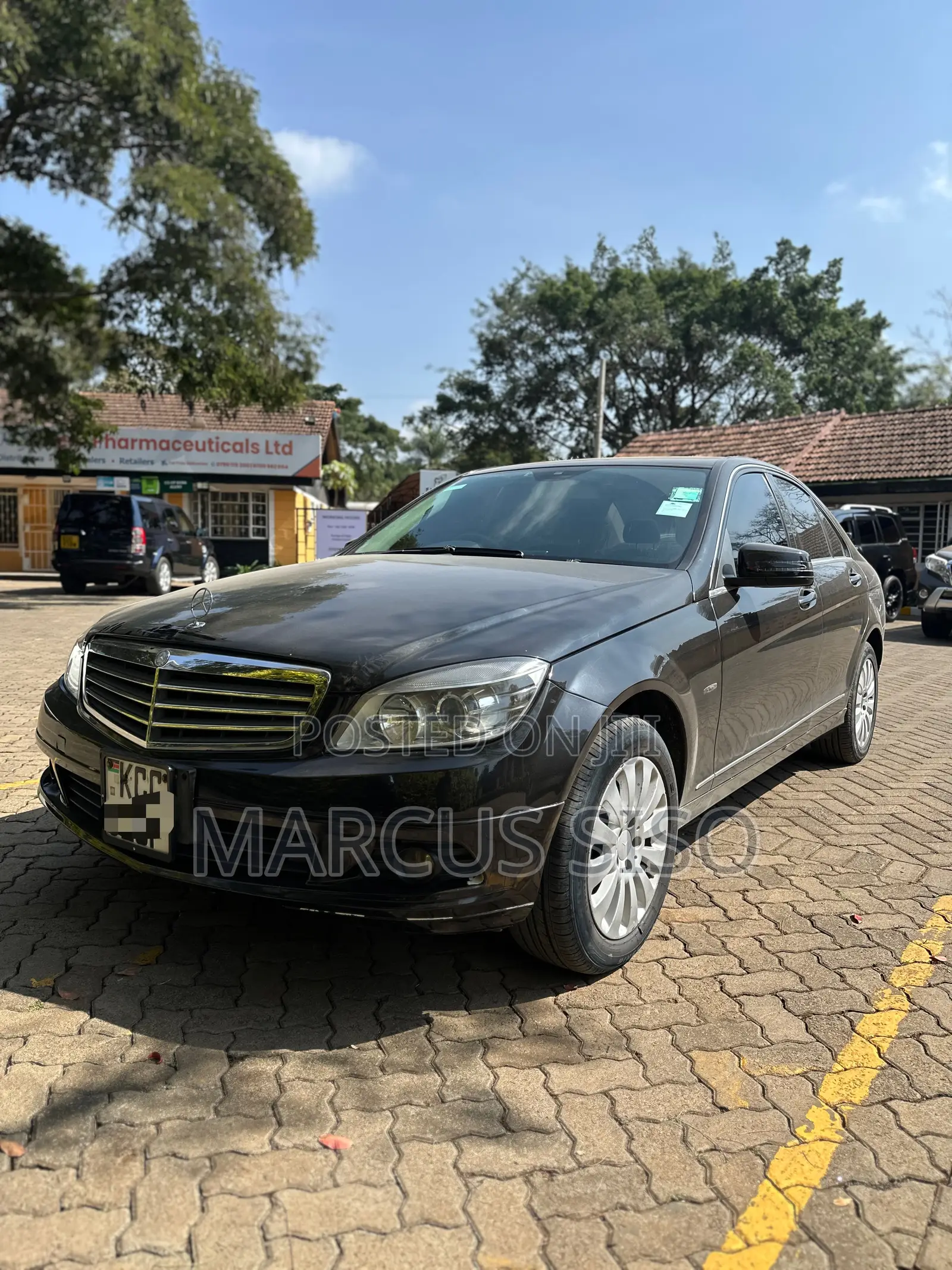Mercedes-Benz C200 2008 Black