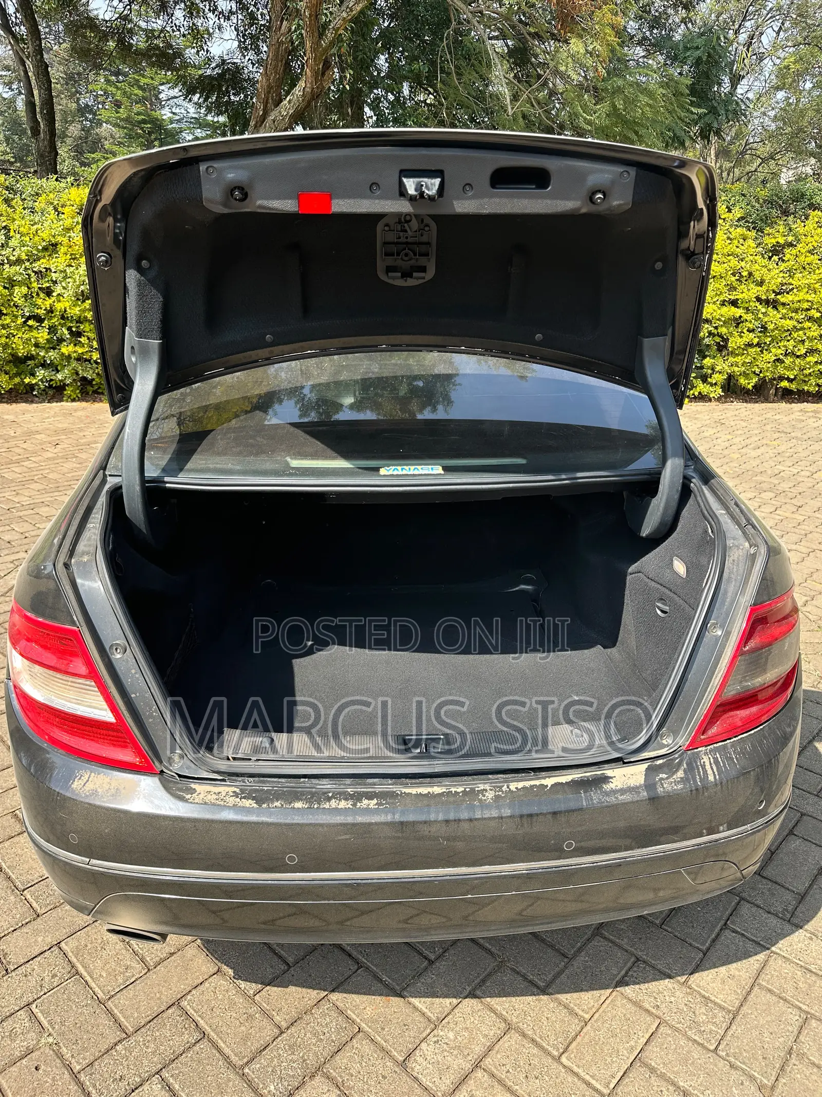 Mercedes-Benz C200 2008 Black