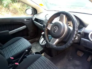 Mazda Demio 2010 Silver