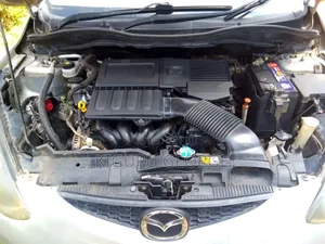 Mazda Demio 2010 Silver