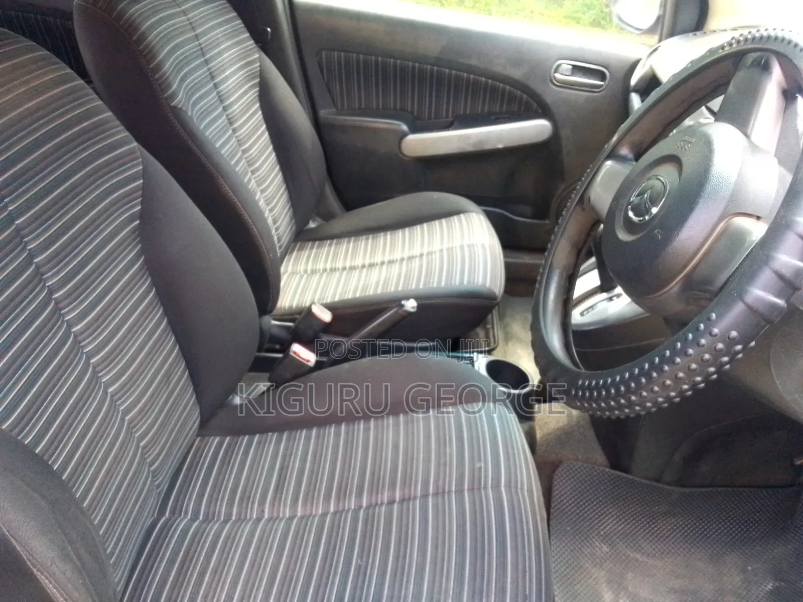 Mazda Demio 2010 Silver