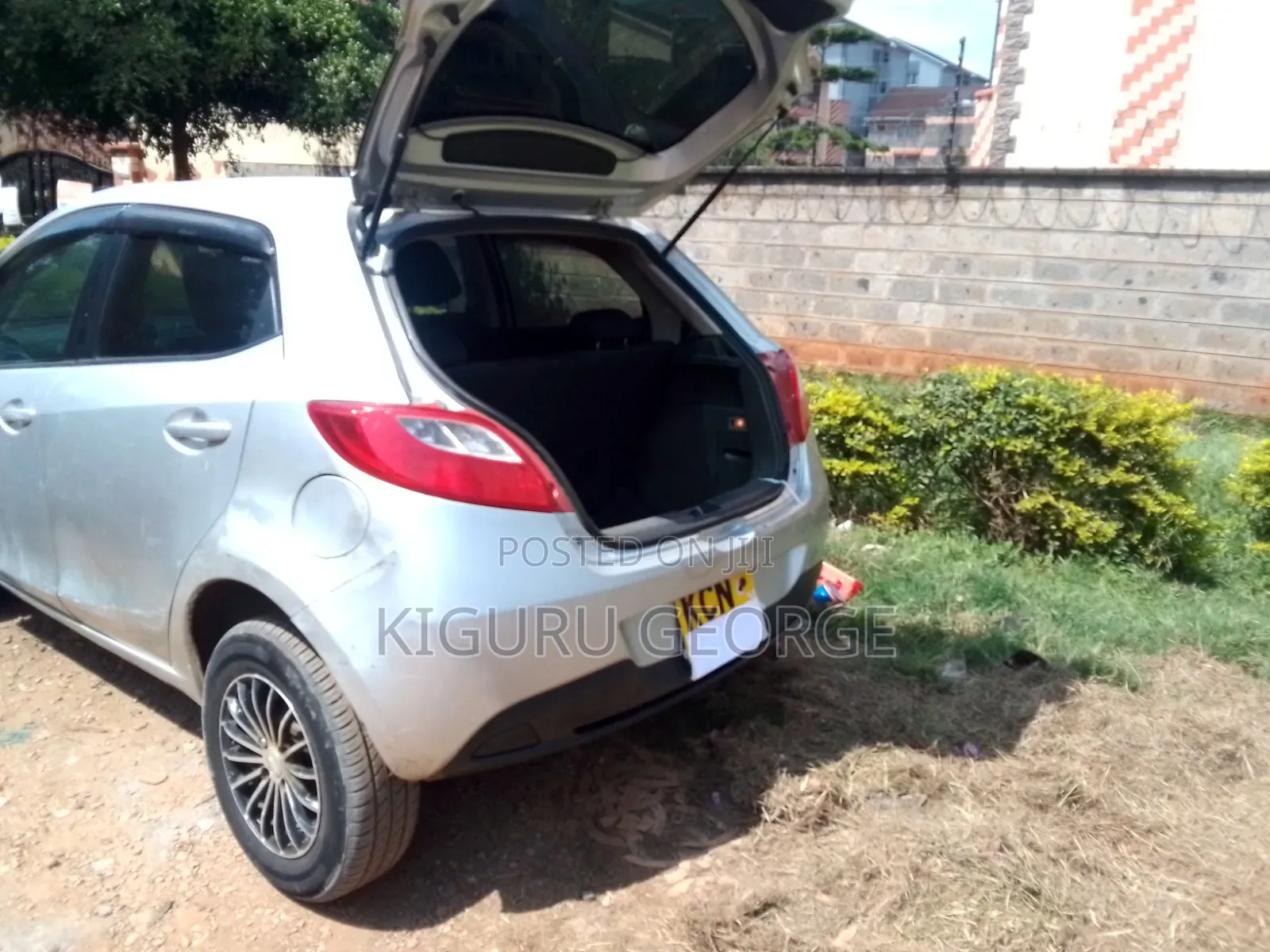 Mazda Demio 2010 Silver