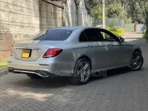 Mercedes-Benz E350e 2018 Silver