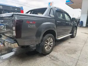 Isuzu D-MAX 2020 Gray