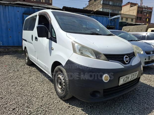 Nissan NV200 2015 White - thumbnail 3
