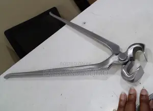 Hoof Nipper Tool