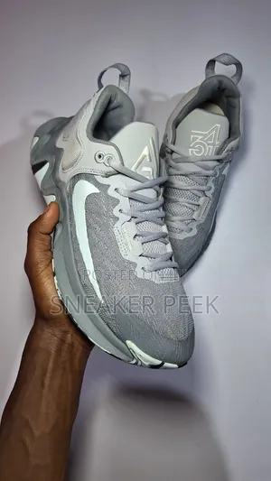 Basketball Shoes " Giannis 3 "