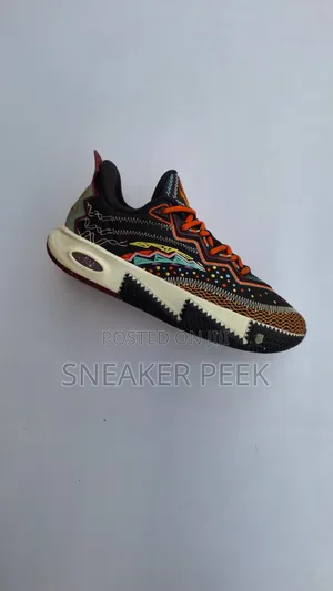 Basketball Shoes "Kai 2"