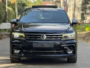 Volkswagen Tiguan 2018 Black