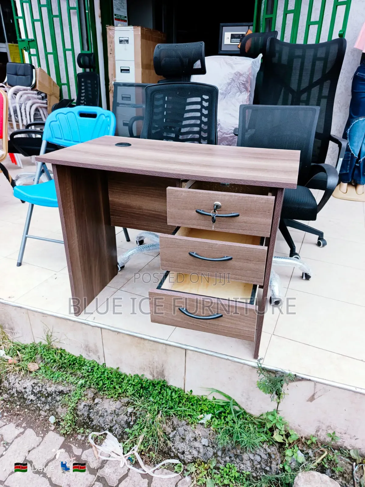 Modern Walnut Office Desk With 3 Drawers
