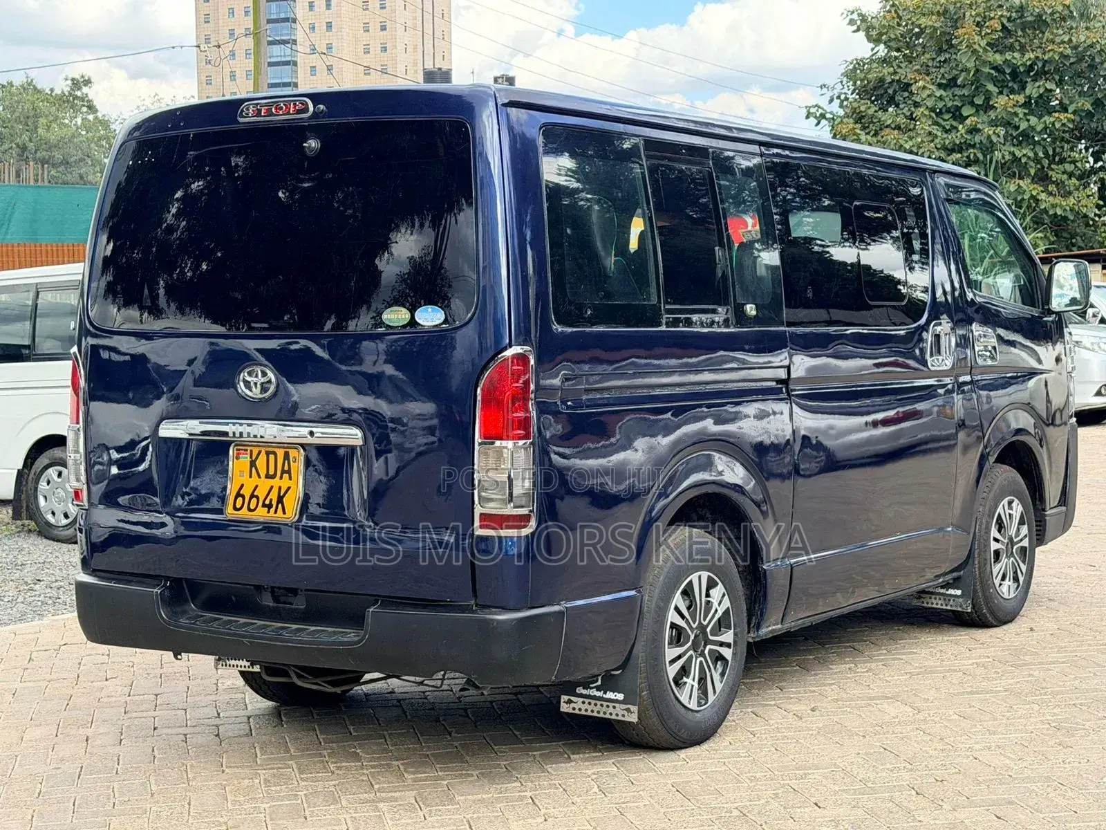 Toyota HiAce 2014 Blue
