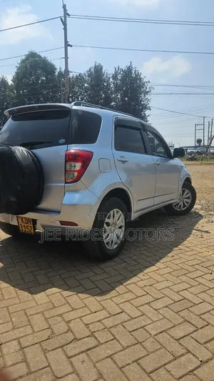 Toyota Rush 1.5 AWD 2014 Silver