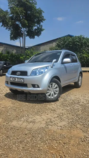 Toyota Rush 1.5 AWD 2014 Silver