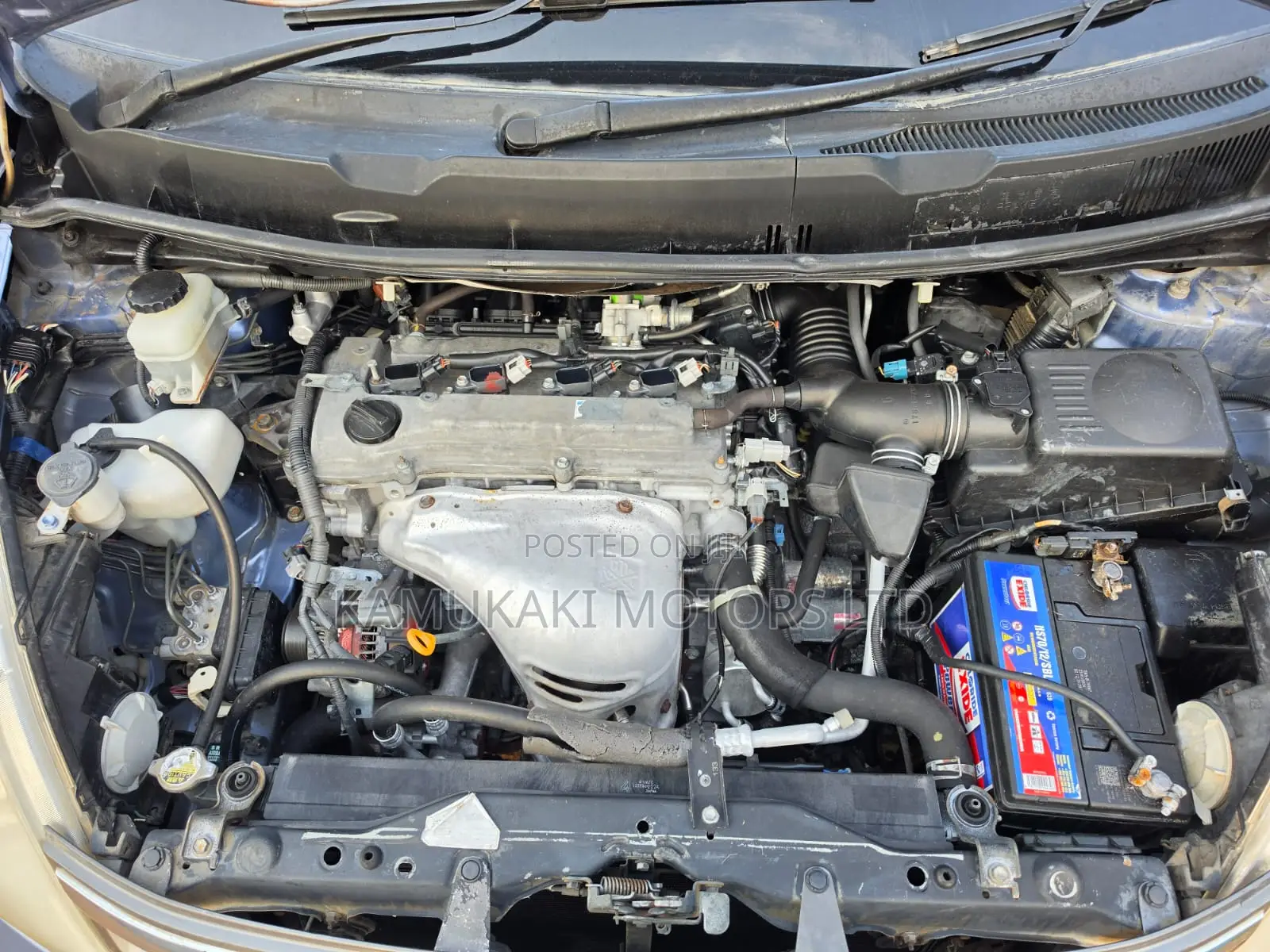 Toyota ISIS 2007 Blue