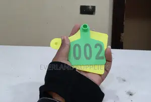 Medium Sized Catttle Ear Tags Numbered
