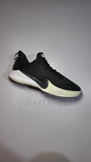 Basketball Shoes "Kobe Bryant "