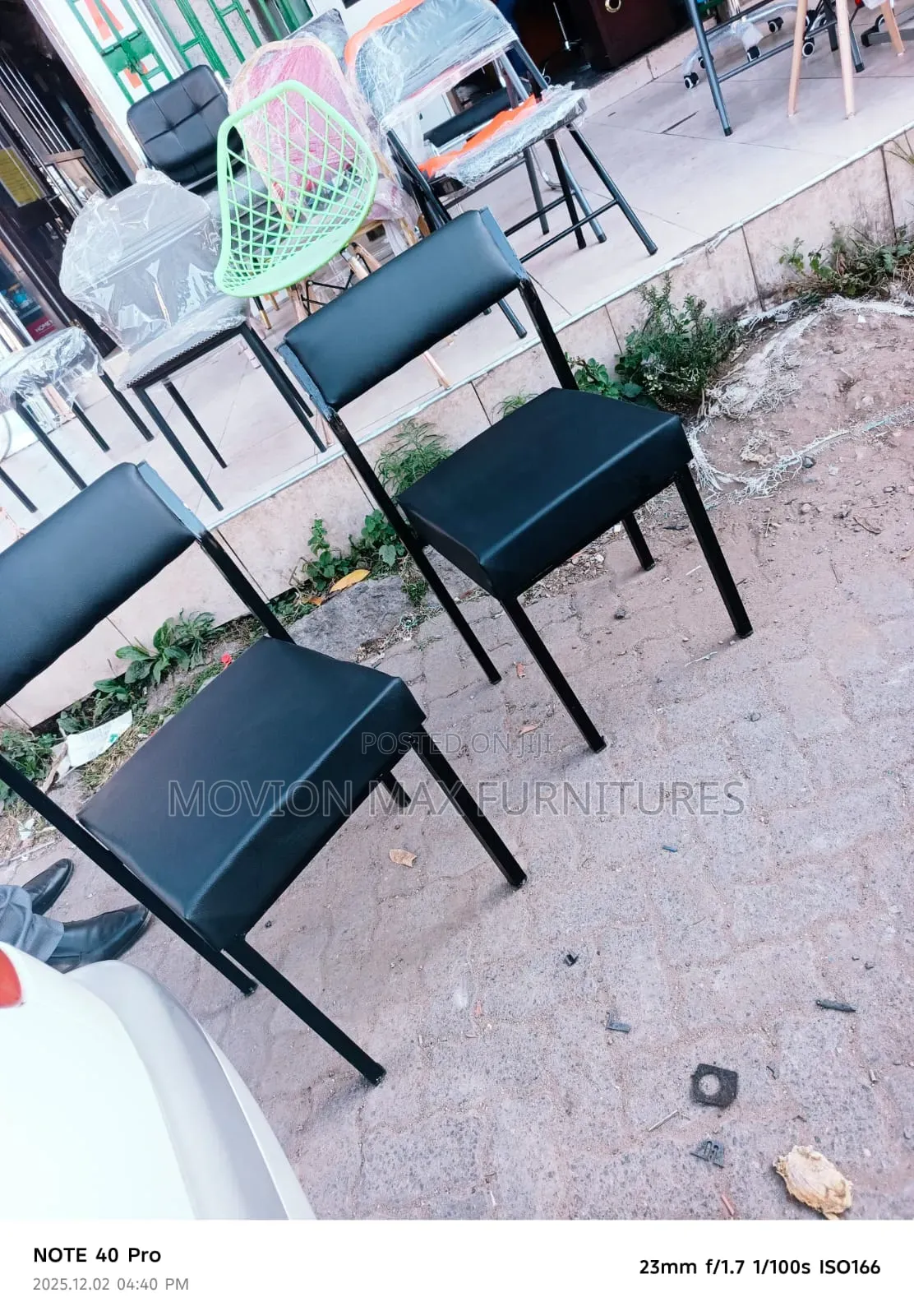 Instock Colleges Chairs