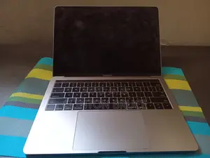 Laptop Apple MacBook Pro 16GB Intel Core i5 SSD 256GB