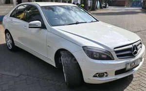 Mercedes-Benz C200 2010 White