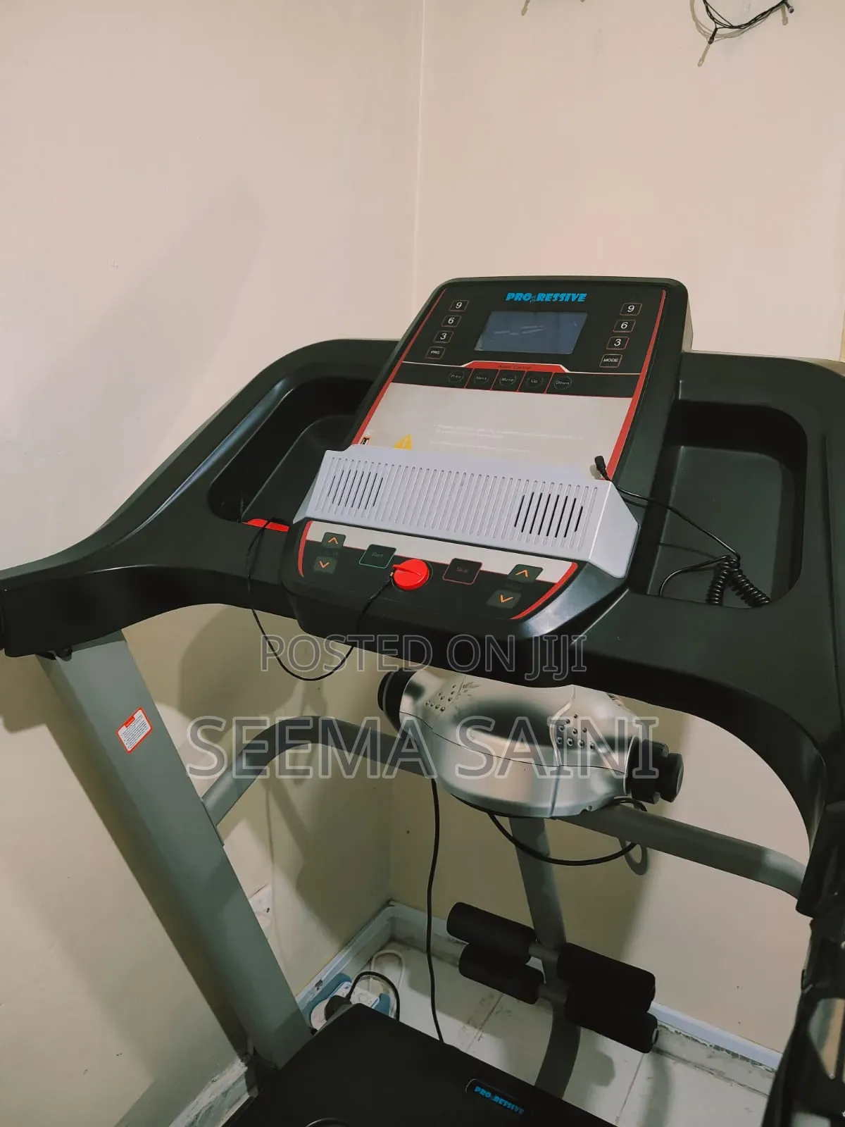 Treadmill With 3 Functions