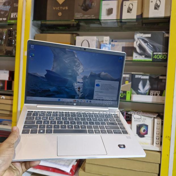 Laptop HP ProBook 440 G9 16GB Intel Core i7 SSD 512GB - thumbnail 3